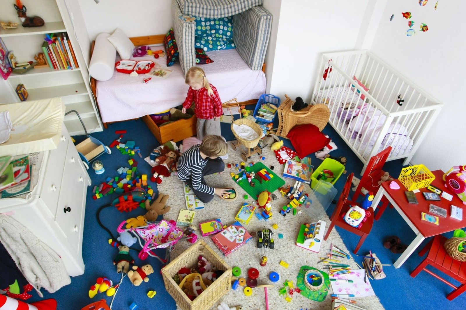 Tips For Cleaning And Decorating Kids Room..!