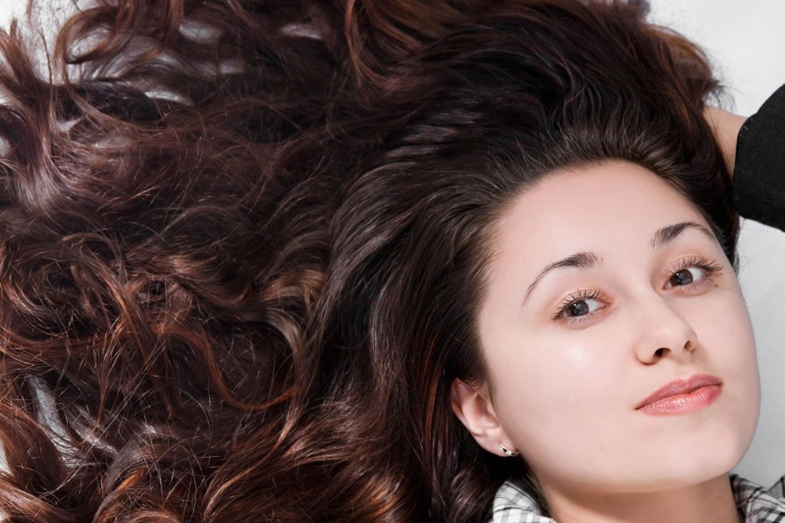 Remedies For Thick And String Hair..! Check The Post..!
