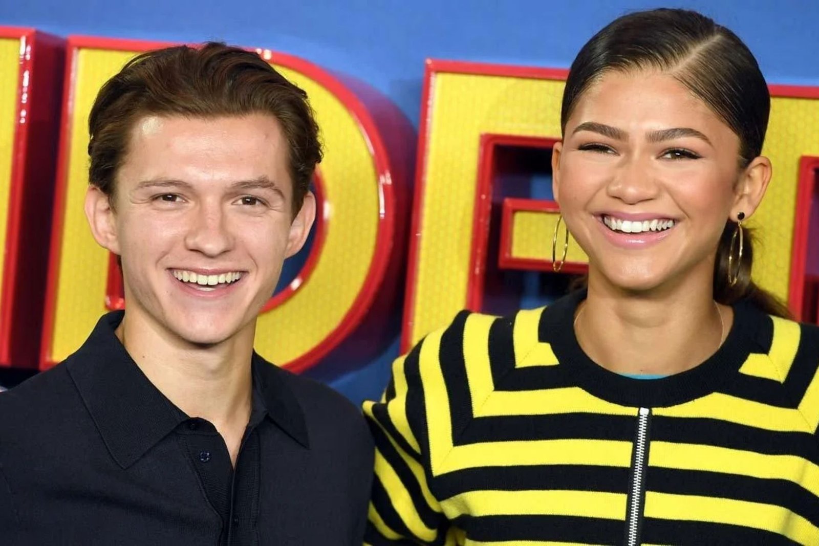 Tom Holland and Zendaya Confirm Rumour About Car As They Share Passionate kiss