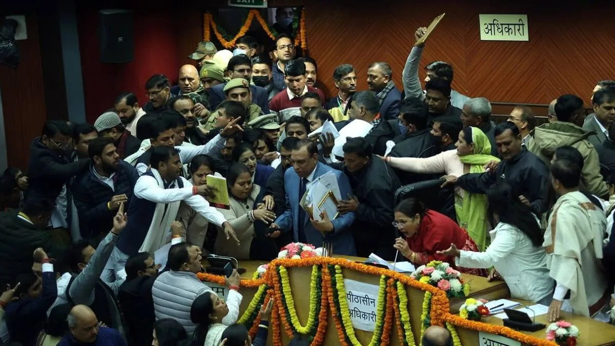 Chaos Erupts in MCD House Over Invalid Vote Declaration Violence Ensues