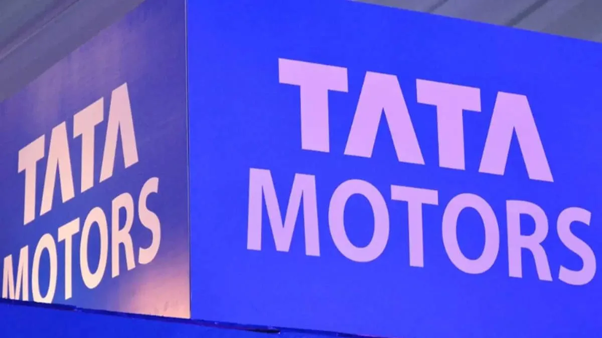 Tata Motors' global wholesale numbers increased by 8% YoY, leading to an 8% surge in the company's shares. Analysts predict a potential breakout phase for the company, but investors should look for a buying opportunity at this counter. Read on to discover more about Tata Motors' recent increase and whether it's worth buying or selling.
