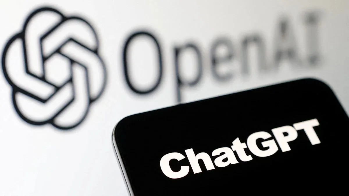 Apple has limited the use of ChatGPT for its employees due to concerns of confidential data leaks, while Twitter Blue now allows subscribers to upload videos up to two hours long. Additionally, Meta, formerly Facebook, shares details about its AI chips and plans to make its tools accessible to all. Learn more about these top tech updates.