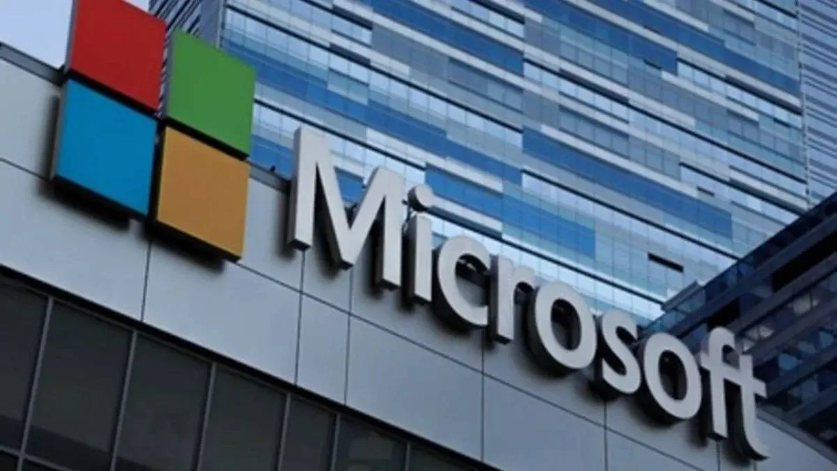 Microsoft Stock Faces Pre-Market Slide as Tech Sector Wavers