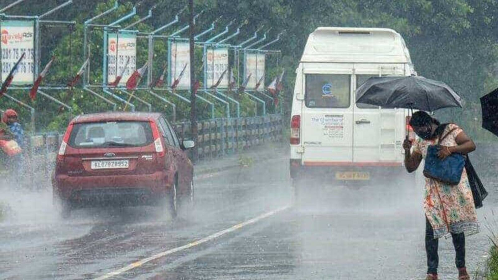 The India Meteorological Department (IMD) predicts moderate rainfall with lightning in Telangana and Andhra Pradesh for the next two days. The Hyderabad meteorological department also warned of thunderstorms accompanied by lightning in some districts of Telangana.
