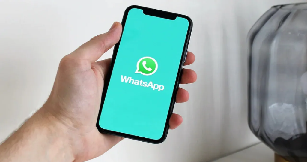 Google has identified a security bug in Android that allowed WhatsApp to access the device's microphone. The bug led to privacy concerns, but WhatsApp later clarified its microphone usage policy.

