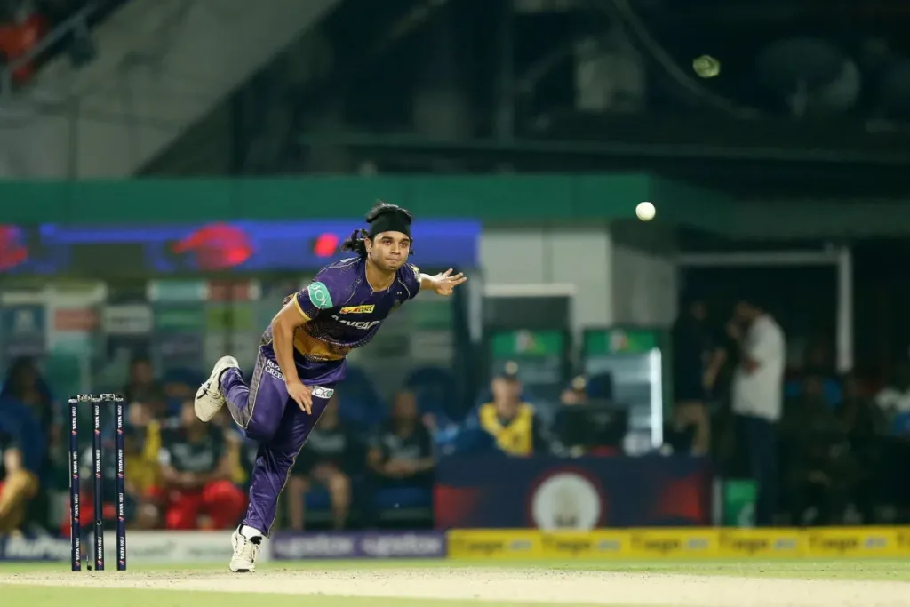 KKR spinner Suyash Sharma recently shared an emotional anecdote during an interview with IPL, where he shaved his head after not being selected for the U-19 team. However, the young talent has now emerged as the find of Kolkata Knight Riders this IPL season. Read on to know more about his inspiring journey.