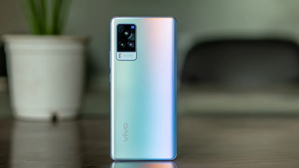The Vivo X90 Pro and Xiaomi 13 Pro are two high-end smartphones with one-inch camera sensors, premium design, and flagship-level hardware. This article compares the two phones based on design, display, camera, performance, gaming, and multimedia to help you choose the best one-inch sensor camera phone.