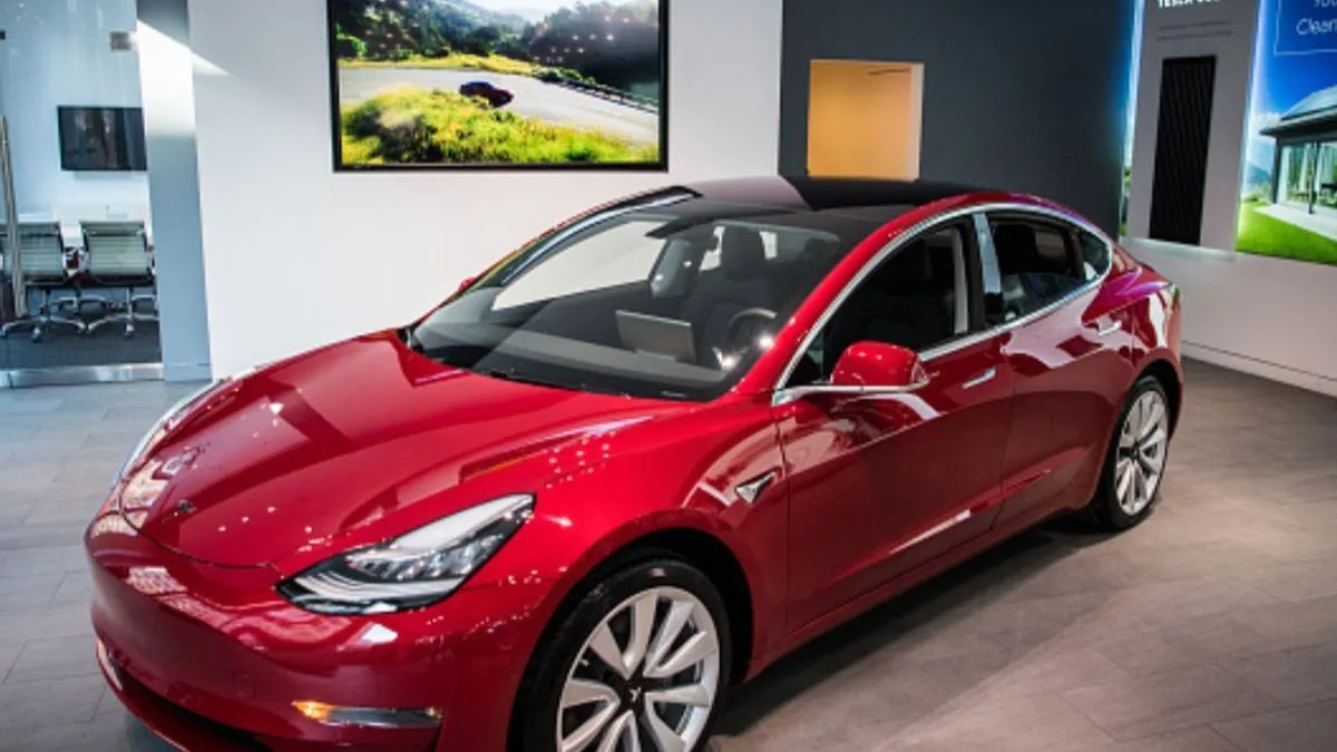 The central government is currently not considering extending any tailored incentives to Tesla, the US-based electric car maker, while states may compete with each other to offer concessions. Tesla had previously demanded a reduction in import duties on electric vehicles in India.