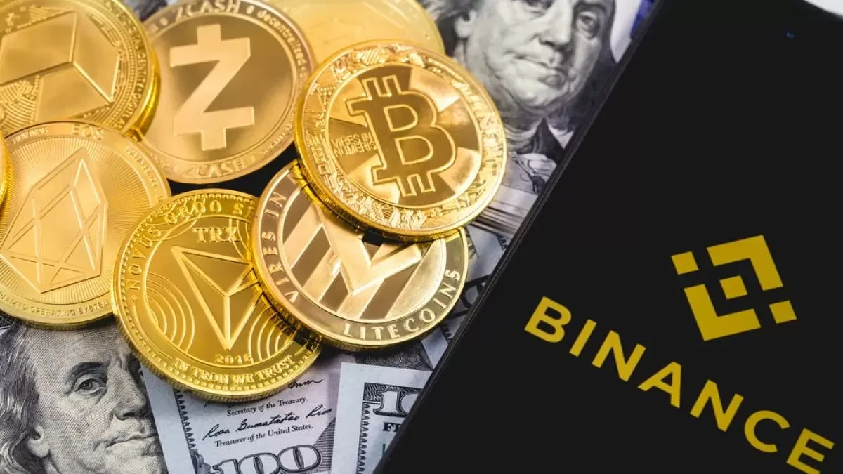 The latest cryptocurrency price update reveals losses for Bitcoin, Ethereum, and Dogecoin, while XDC Network takes the spotlight as the top gainer. Stay informed about the global crypto market cap and recent trends in the industry.