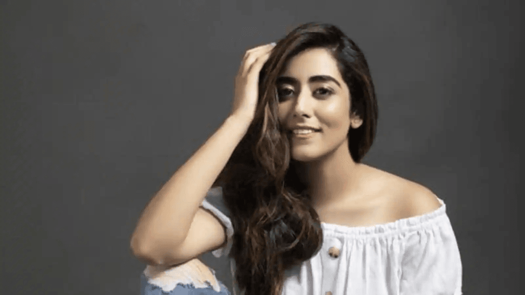 Singer Jonita Gandhi and rapper Divine have delighted fans with the release of their latest music video, 'Sitara'. Following their electrifying performance at the IPL 2023 closing ceremony, the duo showcases a unique live rendition of the song from Divine's popular rap album 'Gunhegar'. Experience the enchanting voice of Jonita combined with Divine's signature rap style in this captivating video shot at Mumbai's prestigious Royal Opera House.