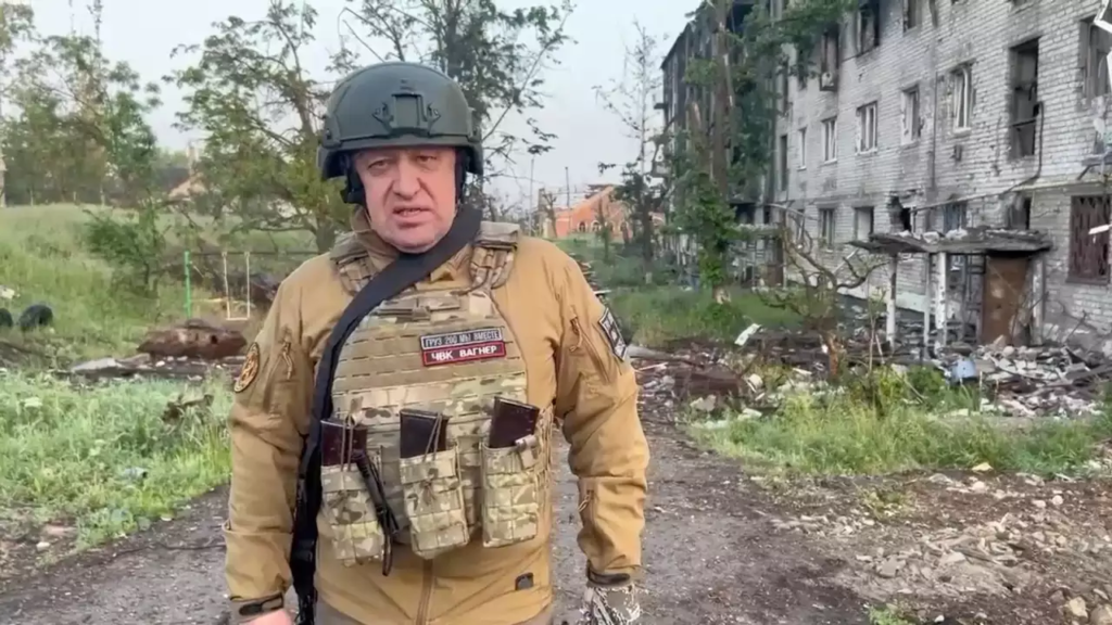 In a shocking turn of events, a mercenary group under the leadership of Yevgeny Prigozhin has successfully captured Rostov-on-Don, marking the first armed insurrection in Russia since the Chechen wars. The Wagner militia, backed by Prigozhin, now controls the streets, posing a significant threat to Moscow's military leadership.