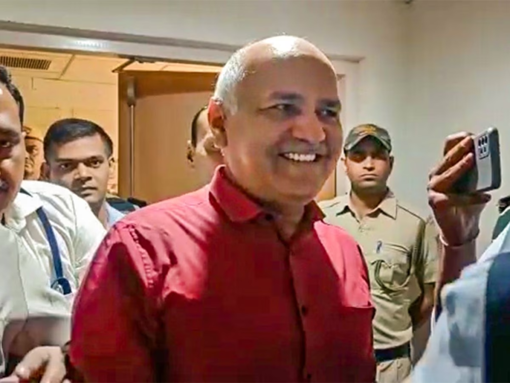  Former Delhi Deputy Chief Minister and Aam Aadmi Party leader, Manish Sisodia, has approached the Supreme Court to challenge the decision of the Delhi High Court, which refused to grant him bail in the cases related to the Liquor Policy of the Delhi Government. Sisodia's move comes as he seeks legal recourse after the High Court's denial of bail.
