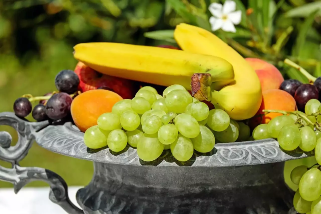 Discover what experts say about consuming fruits if you have diabetes or are on a weight loss journey. Learn which fruits to embrace and avoid for a balanced diet. 