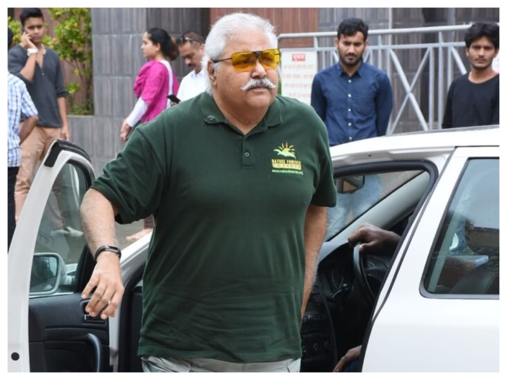  Actor Satish Shah recently opened up about the challenges actors face when they are typecast based on their on-screen roles. He shared a distressing incident that shed light on the struggle of being perceived solely as a comedian, even during personal crises.