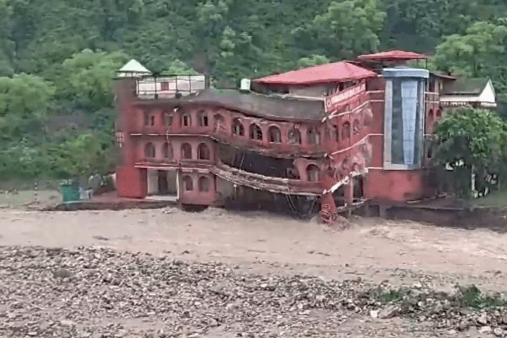 In a devastating incident caused by heavy rainfall, a college building has collapsed in Dehradun, Uttarakhand. The weather department has issued a red alert, leading to road closures and heightened alerts by the police and SDRF team. Stay informed about the ongoing situation and its implications.
