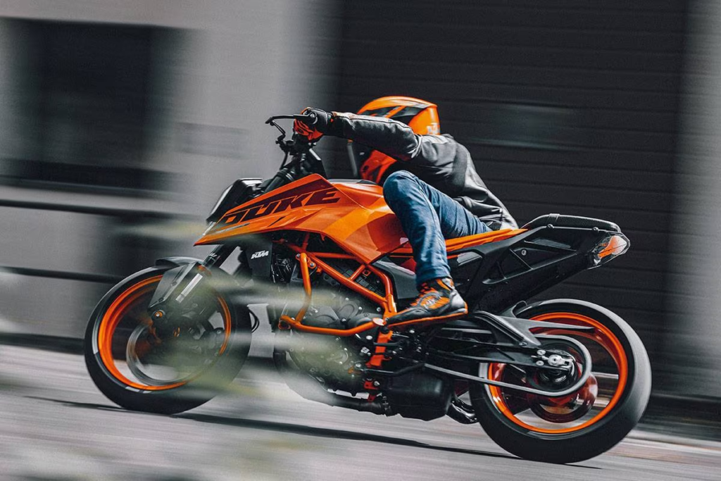 "KTM has unveiled its upgraded Duke 390 and 250 models in India, offering improved design, cutting-edge features, and slightly higher prices. Get the scoop on these exciting new releases."